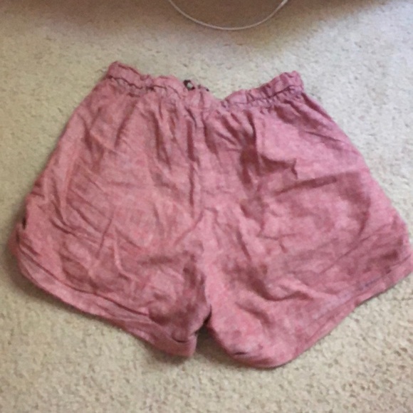 4/$20 Uniqlo Linen Shorts - Picture 2 of 3